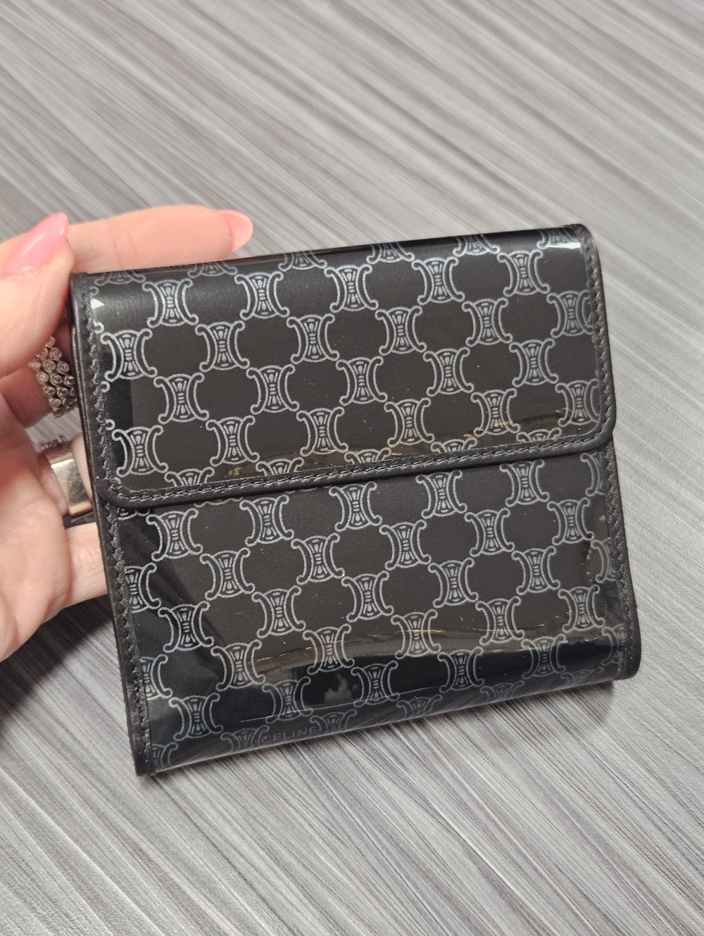 CELINE Portafogli Macadam Blasone Patent Leather Wallet Trifold + Box & Dustbag - Picture 7 of 16
